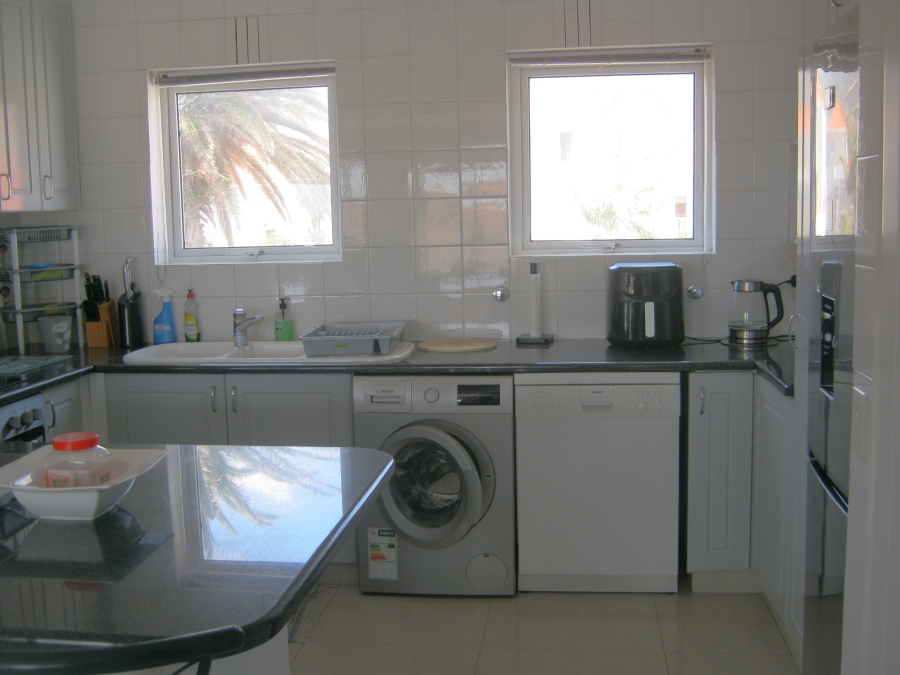 3 Bedroom Property for Sale in Harbour Island Western Cape